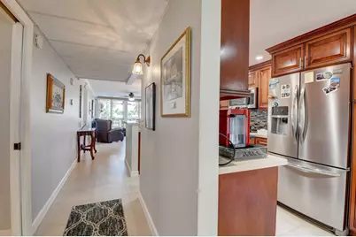 19 Royal Palm Way #205, Boca Raton, FL 33432 - Photo 3