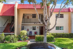 133 Lake Evelyn Dr, West Palm Beach, FL 33411 - Photo 1