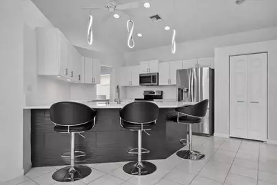 2869 Waters Edge Circle, Greenacres, FL 33413 - Photo 3