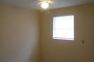 1011 NW 8th St, Hallandale Beach, FL 33009 - Photo 13