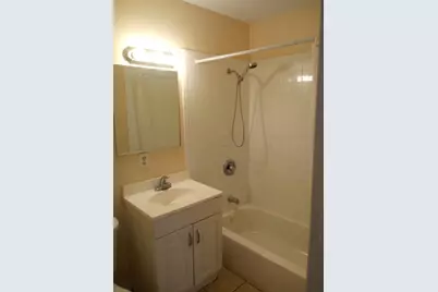 1011 NW 8th Street #3, Hallandale Beach, FL 33009 - Photo 9