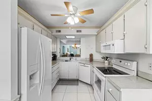 23345 Carolwood Ln, Boca Raton, FL 33428 - Photo 5