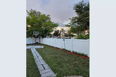 12028 NW 13th Street, Pembroke Pines, FL 33026 - Photo 25