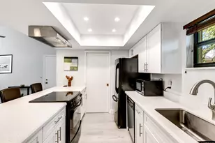 11863 Wimbledon Circle, Wellington, FL 33414 - Photo 7