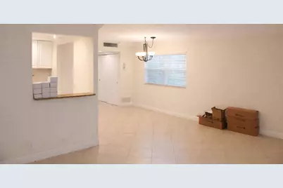 638 Saxony N, Delray Beach, FL 33446 - Photo 7