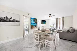 400 SE 10th St, Deerfield Beach, FL 33441 - Photo 13