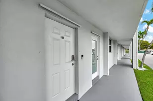 400 SE 10th St, Deerfield Beach, FL 33441 - Photo 19