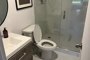 2100 NE 33rd Ave, Fort Lauderdale, FL 33305 - Photo 3