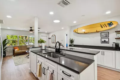 702 NE 10th Avenue, Boynton Beach, FL 33435 - Photo 13