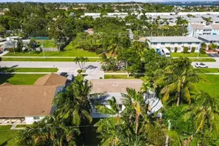 702 NE 10th Ave, Boynton Beach, FL 33435 - Photo 41