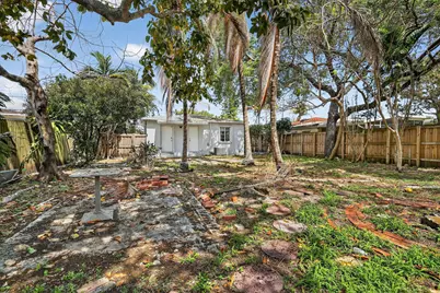 2438 Arthur Street, Hollywood, FL 33020 - Photo 23