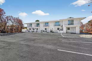 2305 Tamarind Dr, Fort Pierce, FL 34949 - Photo 1