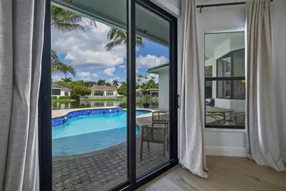 10995 Whitehawk Street, Plantation, FL 33324 - Photo 19