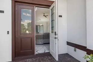 914 SW McCracken Ave, Port Saint Lucie, FL 34953 - Photo 5