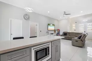 914 SW McCracken Ave, Port Saint Lucie, FL 34953 - Photo 17