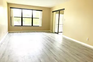 2312 S Cypress Bend Dr, Pompano Beach, FL 33069 - Photo 13