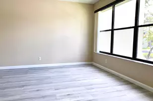 2312 S Cypress Bend Dr, Pompano Beach, FL 33069 - Photo 17