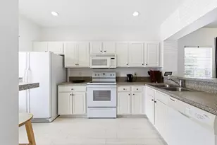 5072 Palmbrooke Cir, West Palm Beach, FL 33417 - Photo 7