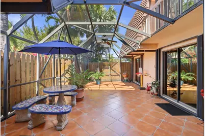 9 Atrium Circle #C, Atlantis, FL 33462 - Photo 3