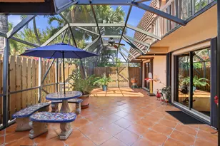 9 Atrium Cir, Atlantis, FL 33462 - Photo 3