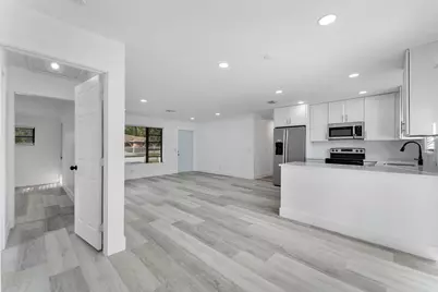 210 NE 6th Street, Deerfield Beach, FL 33441 - Photo 5