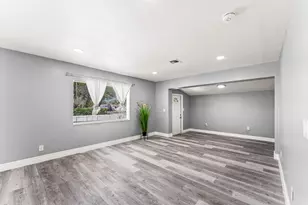 906 S 26th Ave, Hollywood, FL 33020 - Photo 9