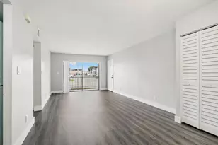 3266 NW 84th Ave, Sunrise, FL 33351 - Photo 5