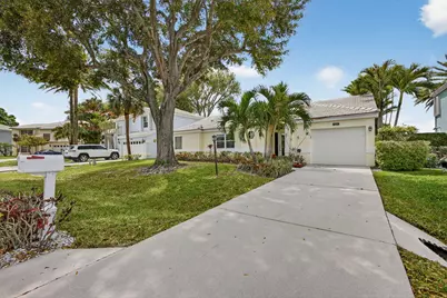 18221 SE Fairview Circle, Tequesta, FL 33469 - Photo 1
