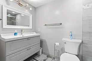 1024 SE 5th Ave, Dania Beach, FL 33004 - Photo 17