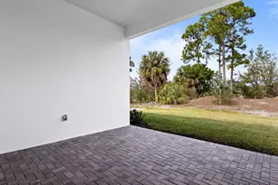 375 SE Via Sangro, Port Saint Lucie, FL 34952 - Photo 19