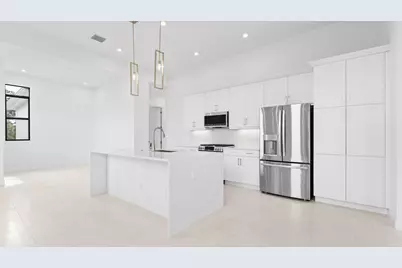 375 SE Via Sangro, Port Saint Lucie, FL 34952 - Photo 5