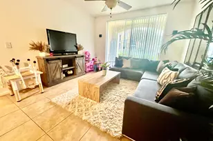 8010 N Nob Hill Rd, Tamarac, FL 33321 - Photo 11