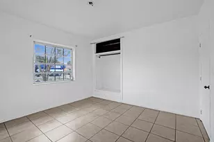 251 E 57th St, Hialeah, FL 33013 - Photo 19