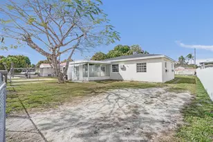 251 E 57th St, Hialeah, FL 33013 - Photo 5