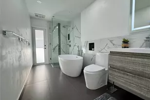 481 W Tropical Way, Plantation, FL 33317 - Photo 23