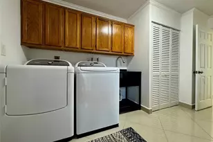 481 W Tropical Way, Plantation, FL 33317 - Photo 27