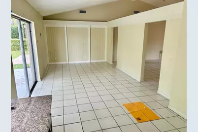 10431 NW 20th Court, Sunrise, FL 33322 - Photo 7