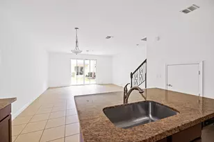 4614 Windmill Ln, Davie, FL 33328 - Photo 7