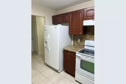 9 NE 44th Street, Deerfield Beach, FL 33064 - Photo 3