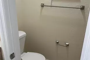 9 NE 44th St, Deerfield Beach, FL 33064 - Photo 17