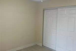 9 NE 44th St, Deerfield Beach, FL 33064 - Photo 9