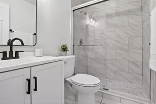 6828 NW 30th St, Sunrise, FL 33313 - Photo 9