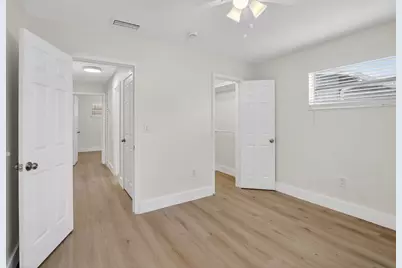 6828 NW 30th Street, Sunrise, FL 33313 - Photo 13