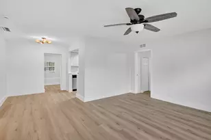 6828 NW 30th St, Sunrise, FL 33313 - Photo 3