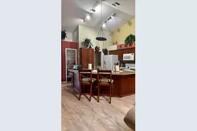 112 Princess Court, Royal Palm Beach, FL 33411 - Photo 9