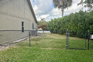 112 Princess Ct, Royal Palm Beach, FL 33411 - Photo 21