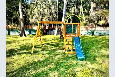 16745 Calder Drive E, The Acreage, FL 33470 - Photo 17