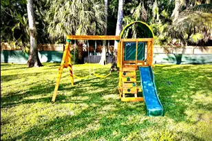 16745 Calder Dr E, The Acreage, FL 33470 - Photo 17