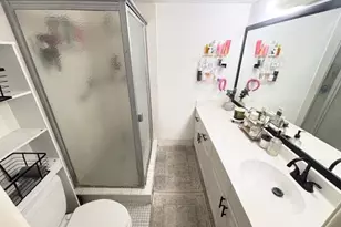 6161 NW 57th Ct, Tamarac, FL 33319 - Photo 11