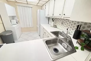 6161 NW 57th Ct, Tamarac, FL 33319 - Photo 5